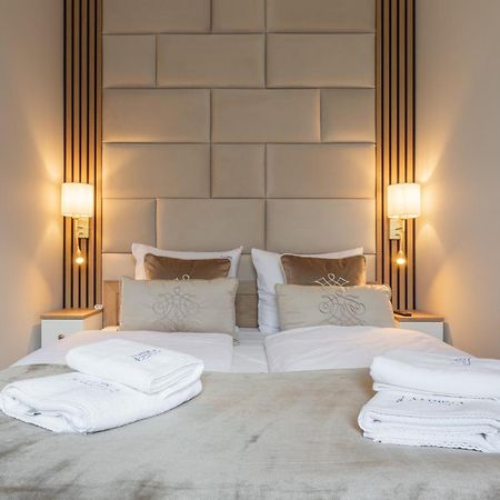 Ambria Apartments Rose 斯维诺乌伊希切 外观 照片